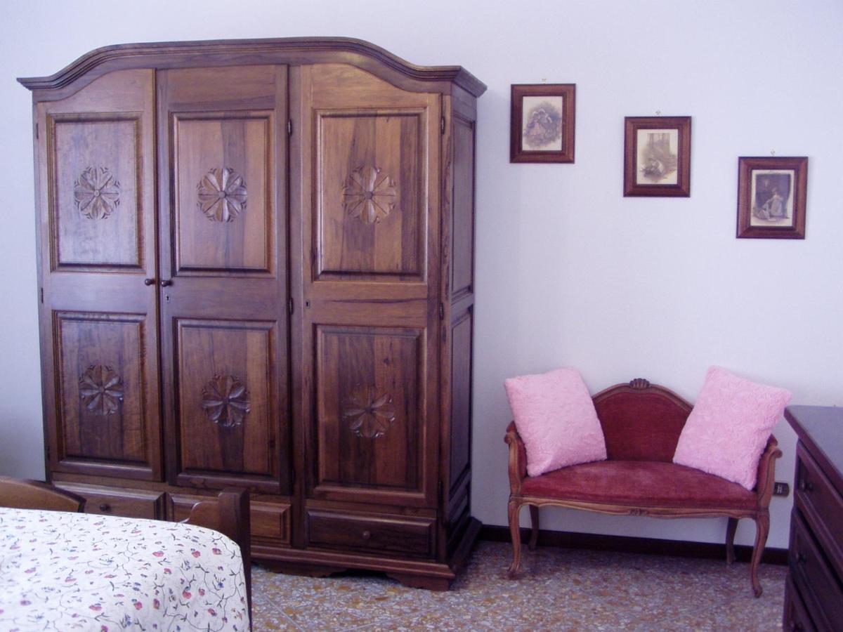 Appartamento Apartment near VATICAN AND OSPEDALE PEDIATRICO BAMBINO GESÙ GARAGE INCLUDED IN THE PRICE