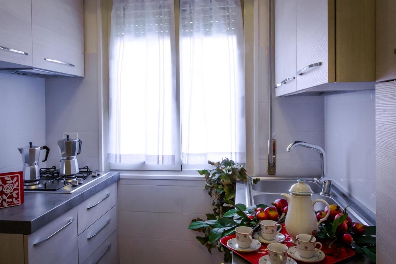 Appartamento Apartment near VATICAN AND OSPEDALE PEDIATRICO BAMBINO GESÙ GARAGE INCLUDED IN THE PRICE Roma