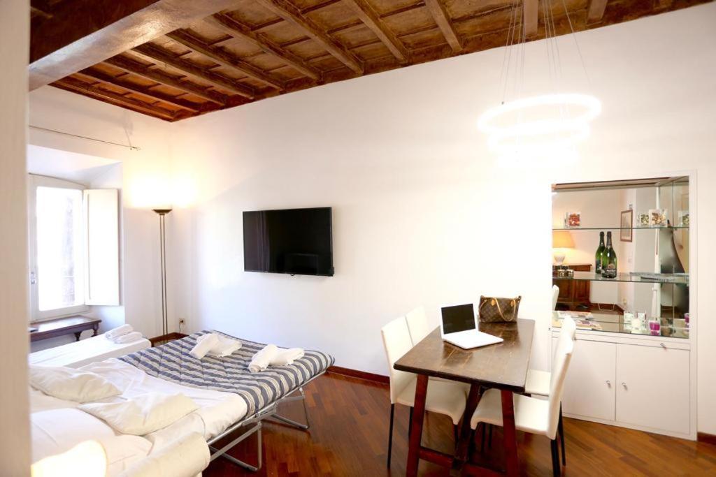 Plaza Collection Apartment