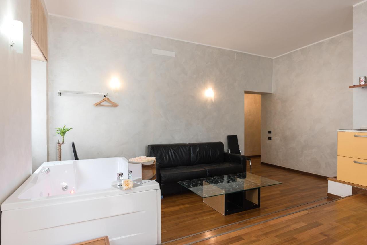 Apartment Plaza Collection