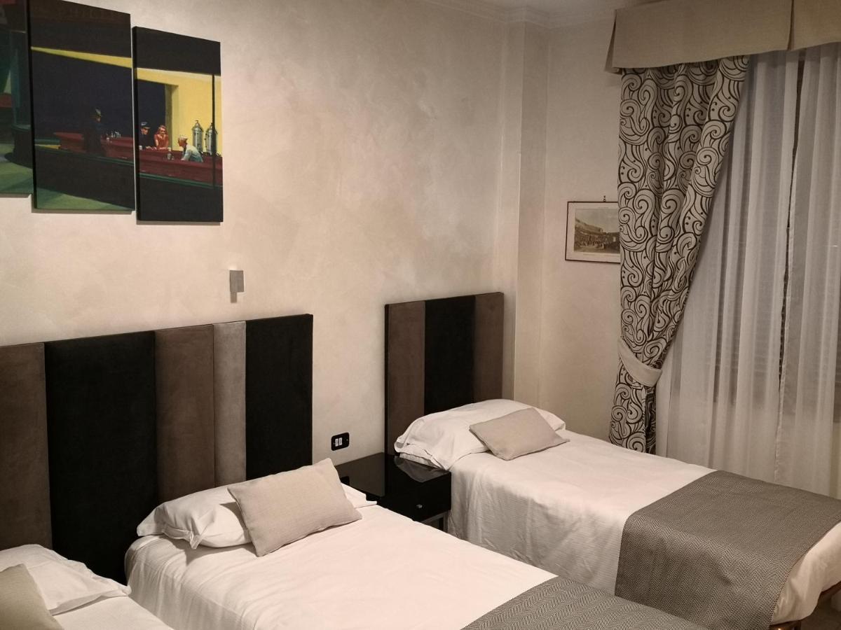 Hotel Rimini Rome
