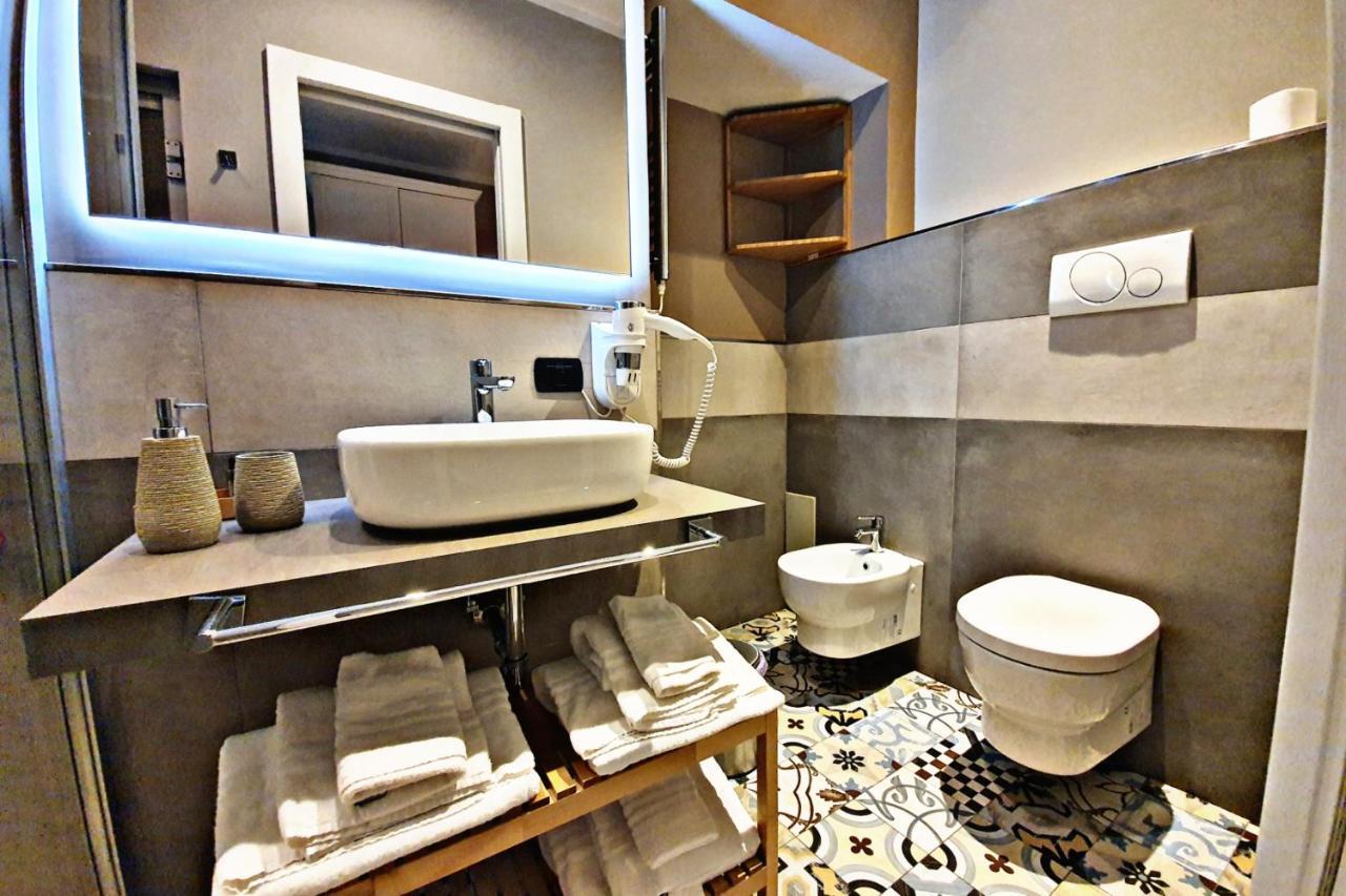 Fabio Massimo 2* Roma