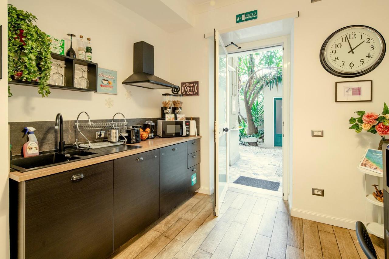 Guest house Garden House - Luxury - Only Self Check In Rome