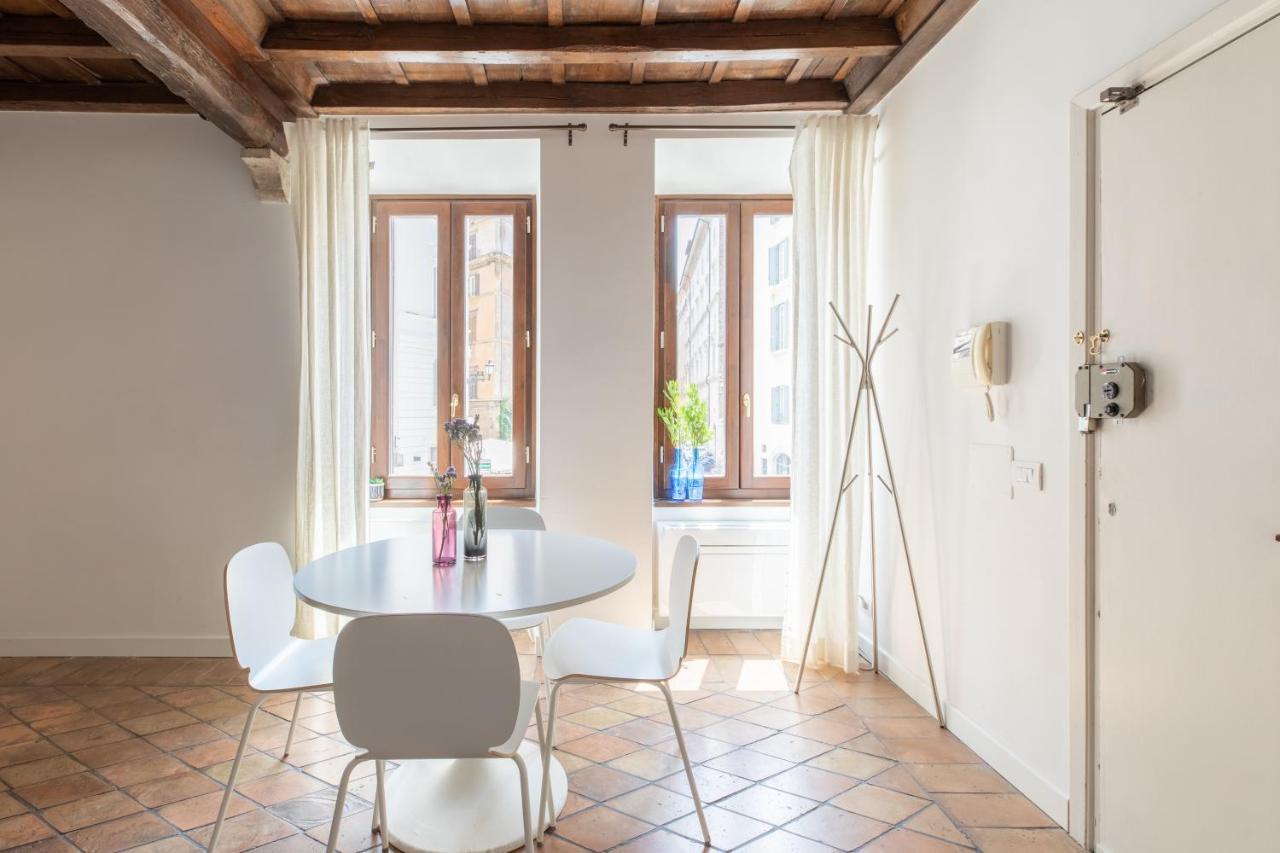 Iflat Navona Bright Apartment