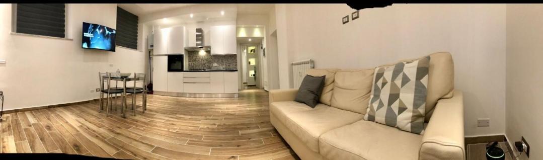Casa Mia Metro A Nuovo