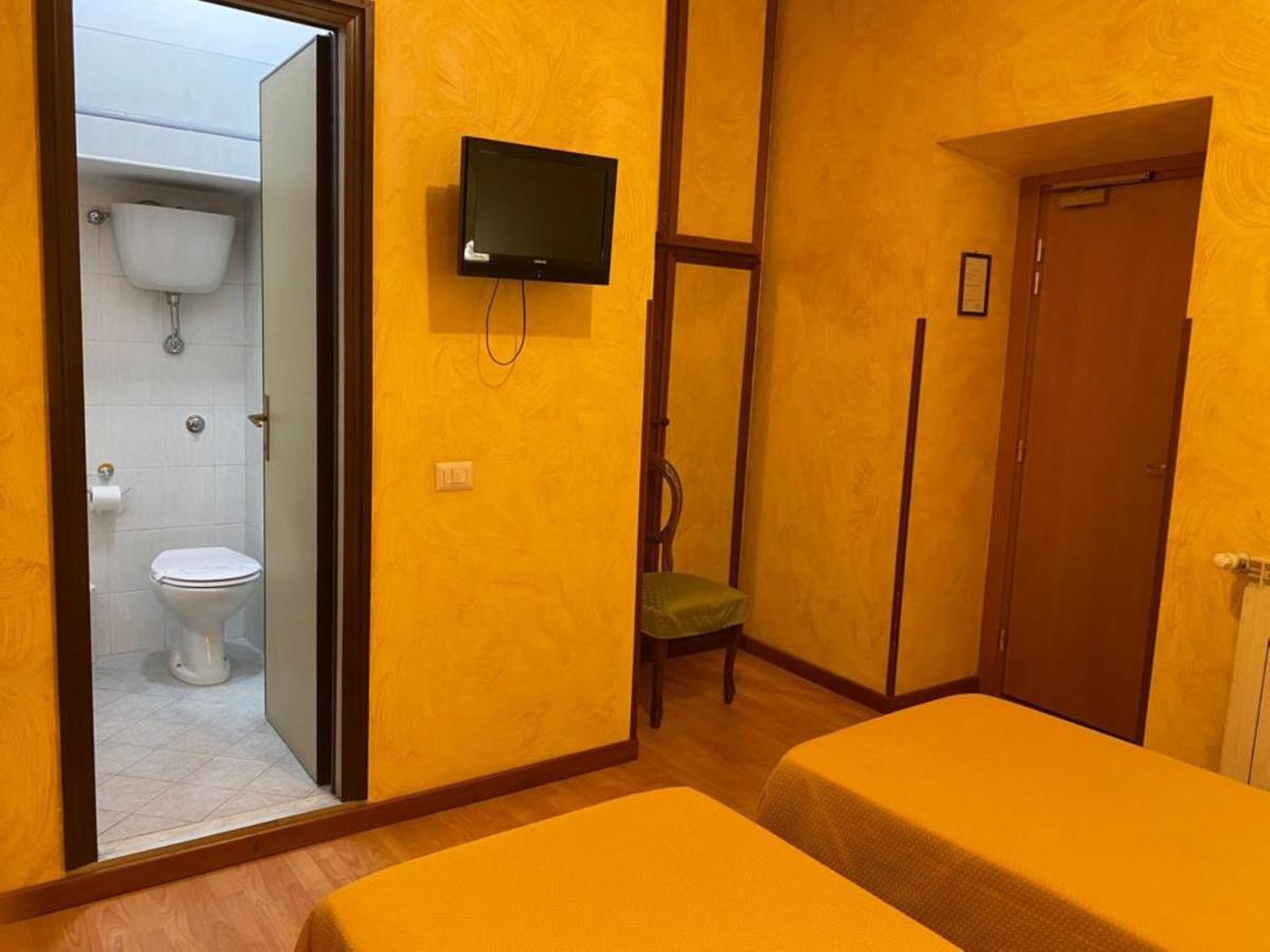 Roma Castle Termini Guest house