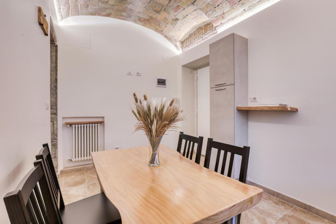 Apartment Romarina *