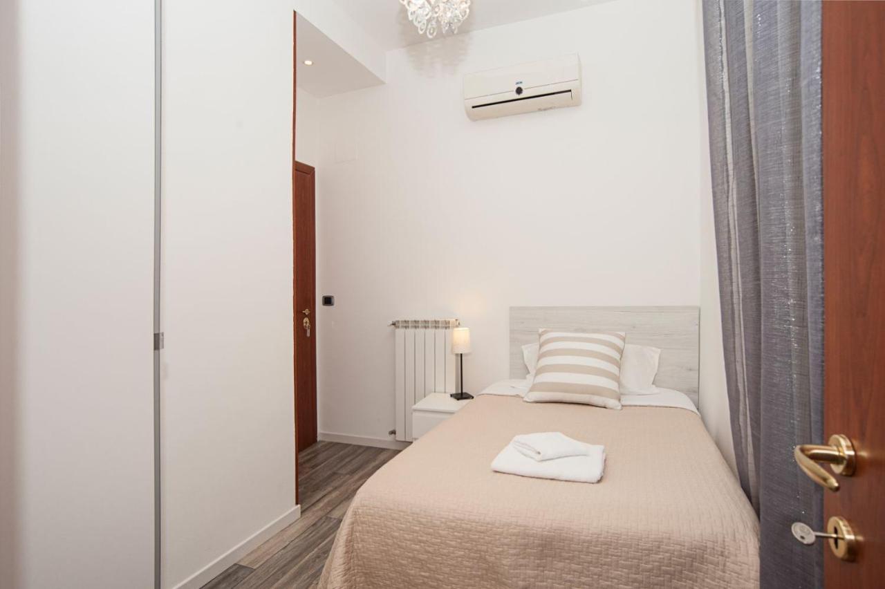 Holiday home Magicfiverooms Di Anisa