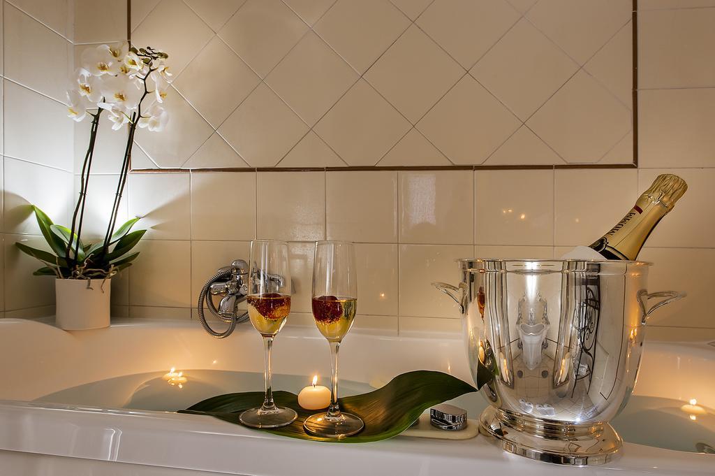 Dimora Degli Dei Guest house Rome