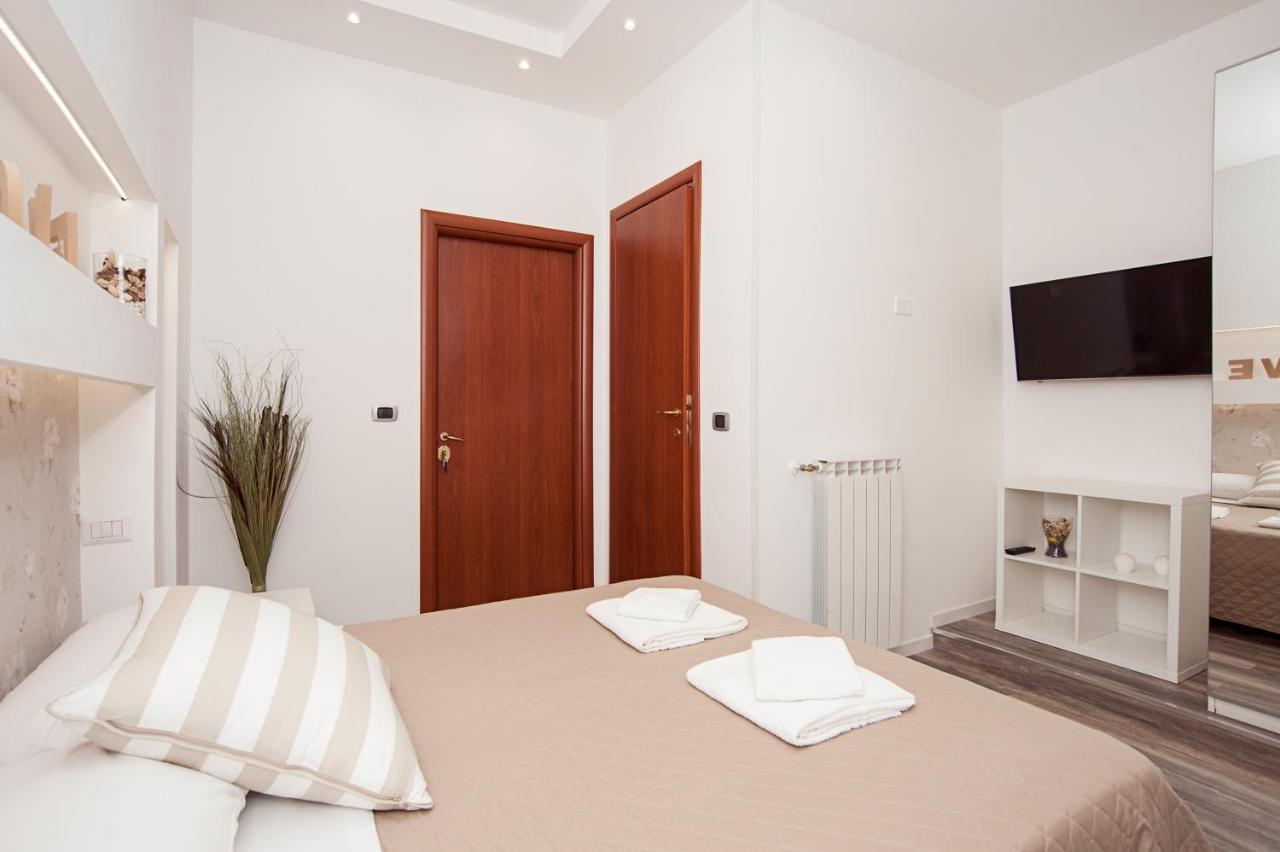 Magicfiverooms Di Anisa Holiday home Rome
