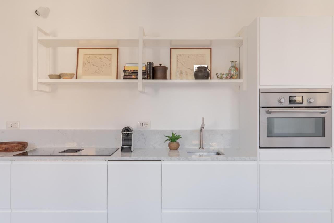 Iflat Lovely With View On Pope Window Apartment