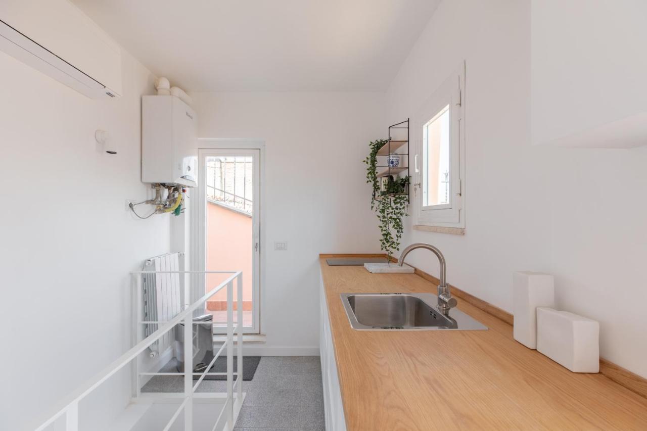 Iflat Lovely With View On Pope Window * Rome
