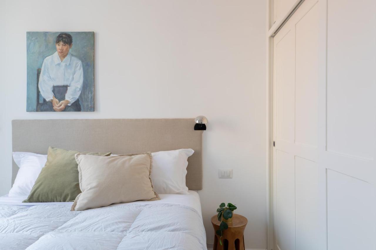 Iflat Lovely With View On Pope Window Apartment *