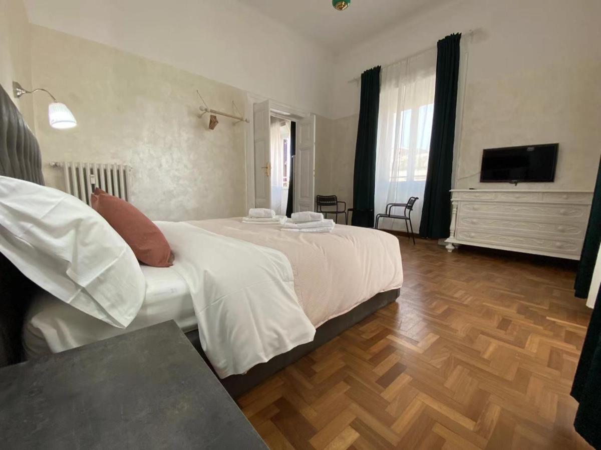 Cavour 44616