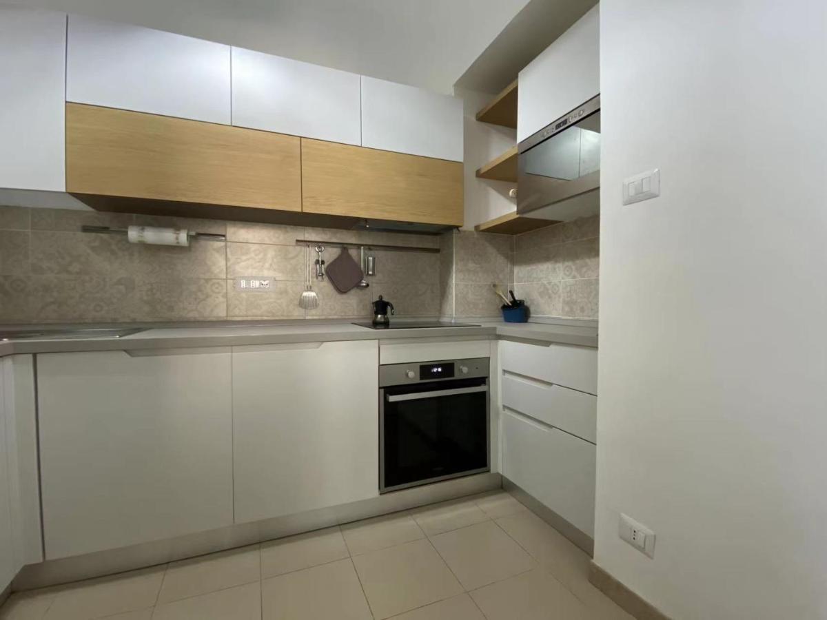 Apartment Cavour 44616 Rome