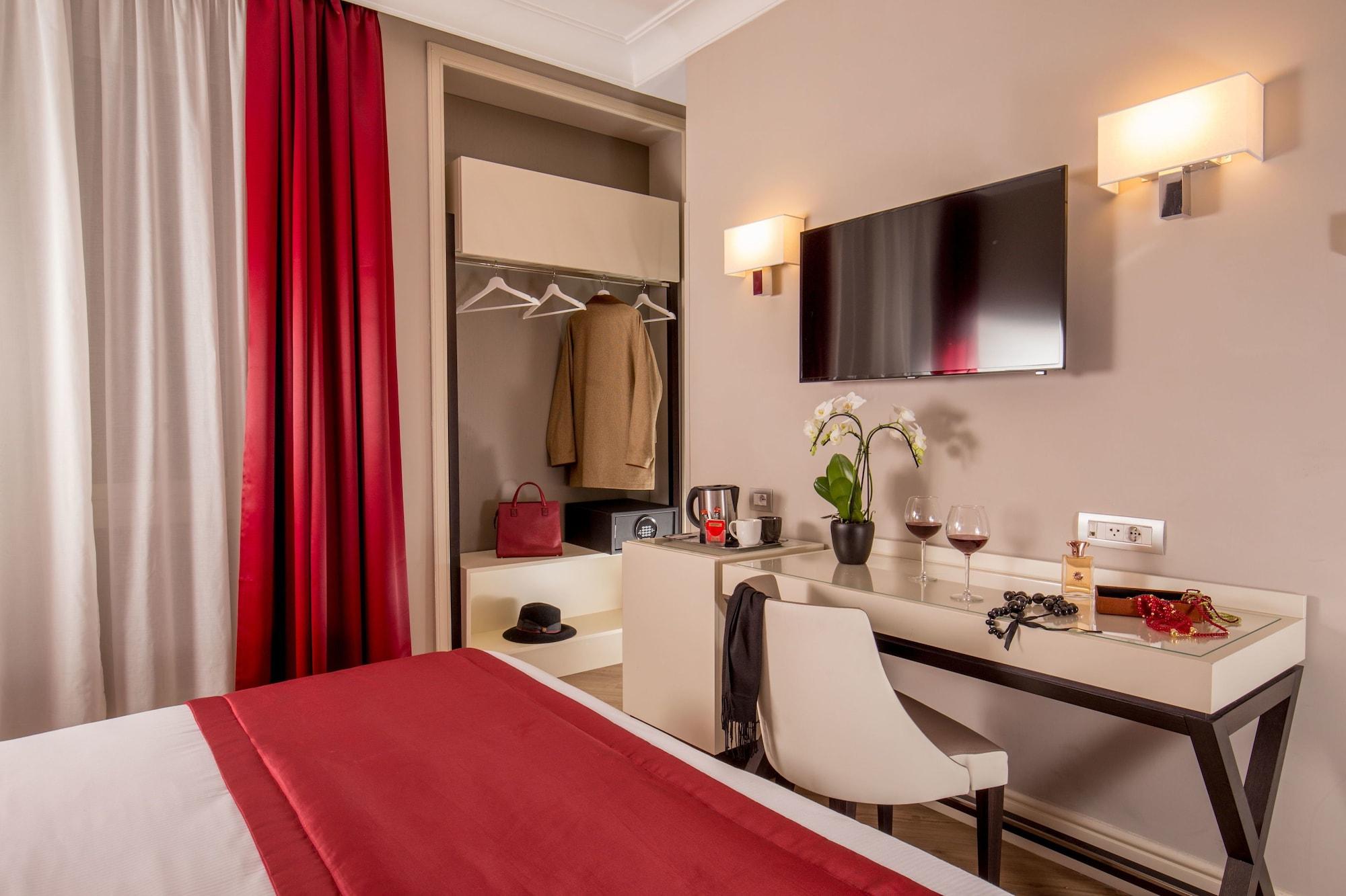 Ludovisi Palace 4* Rome