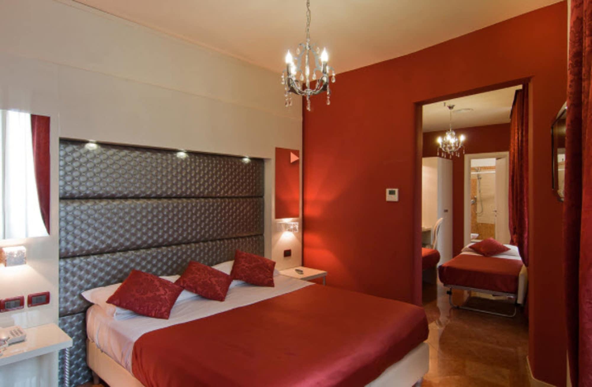 Fellini 3* Rome