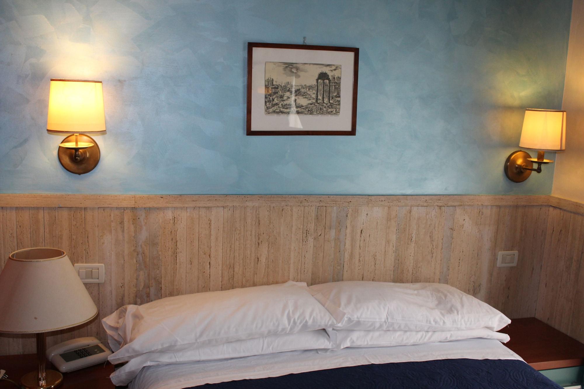 Pyramid Hotel Rome