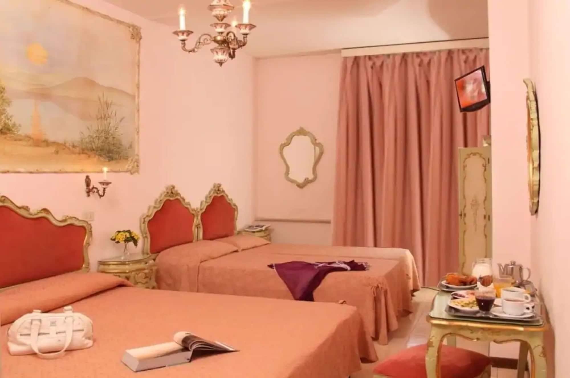 Hotel Romulus