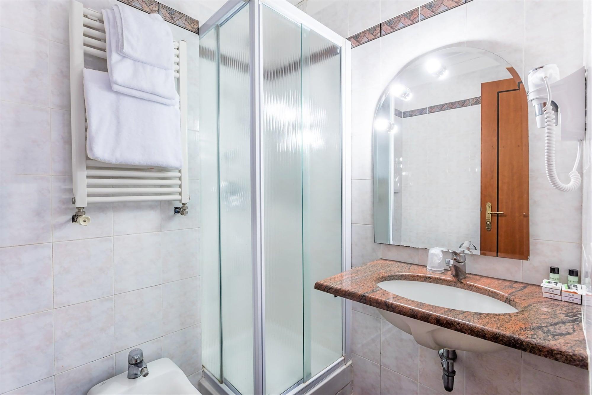 Raeli Luce Hotel Rome