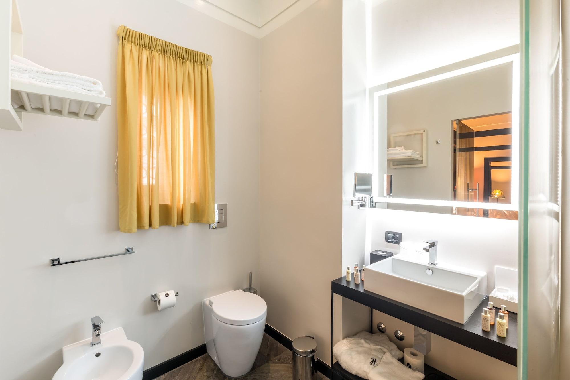 The H'all Tailor Hotel