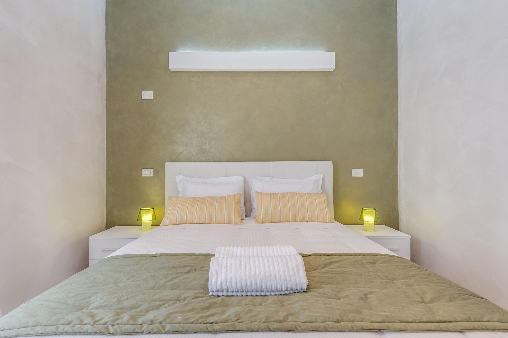 Penta Luxury House Affittacamere 2*
