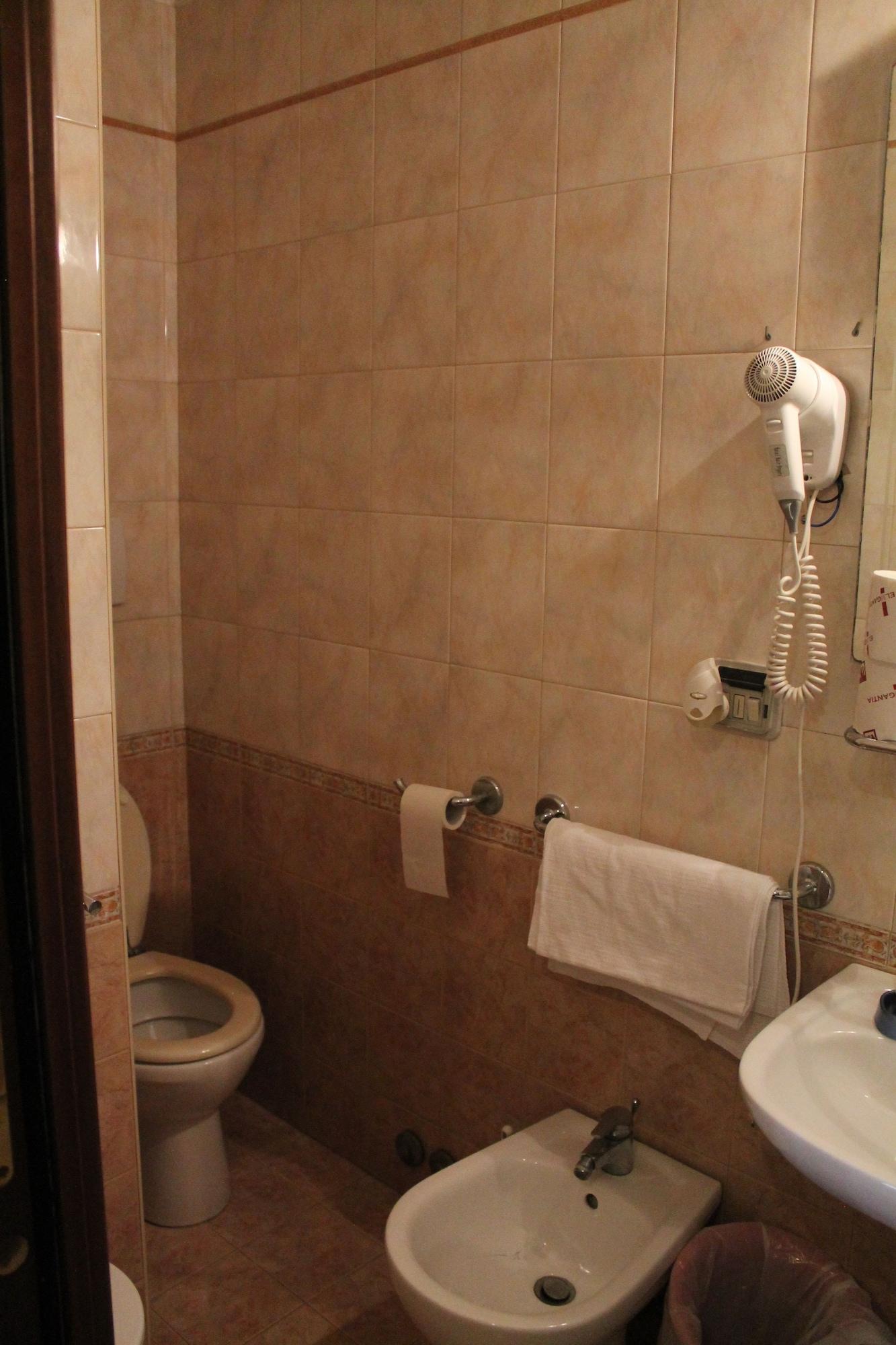 Hotel Pomezia Rome