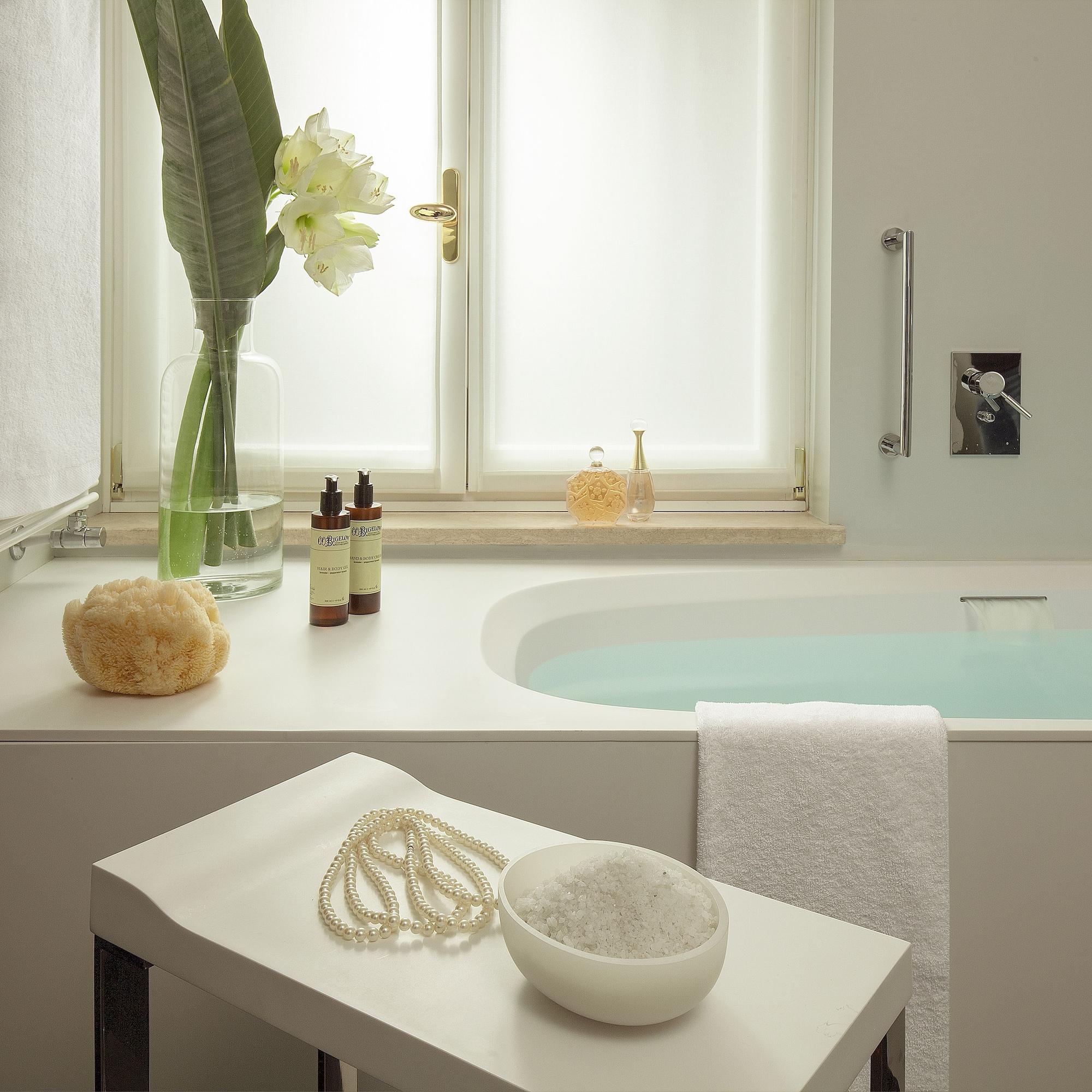 Palazzo Scanderbeg Aparthotel Rome