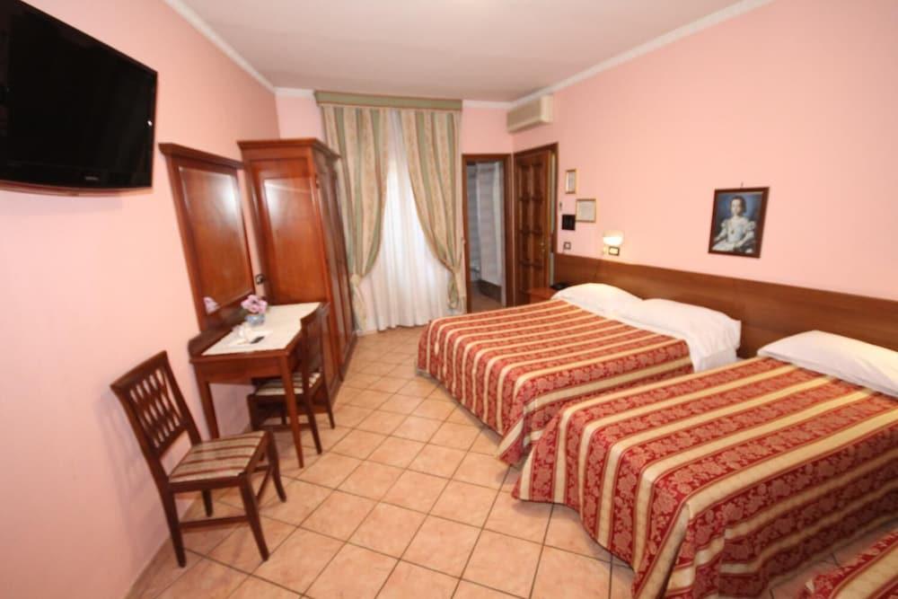 Marisa 3* Roma