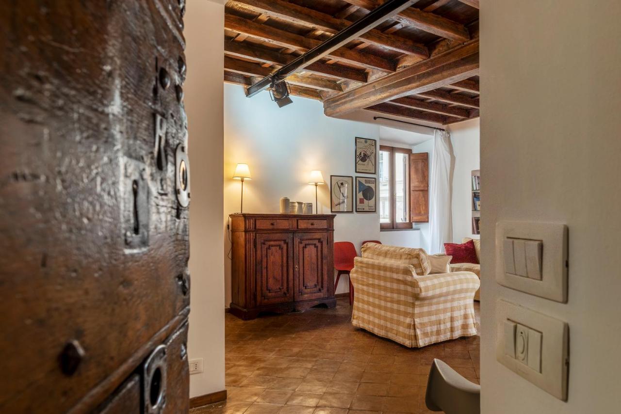 Colosseo & Fori Imperiali Wooden Flat * Rome