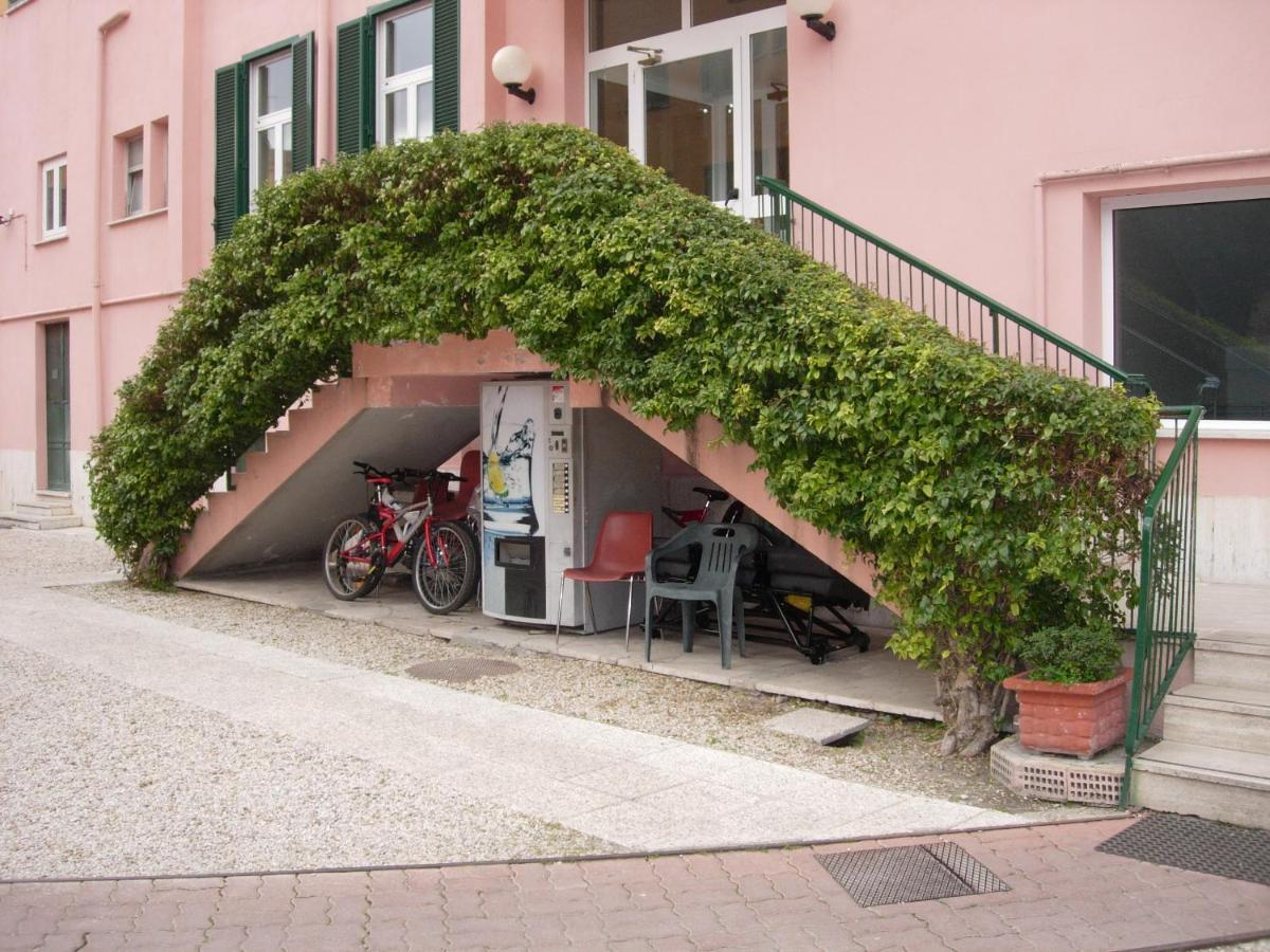 Foresteria Esercito Della Salvezza * Rome