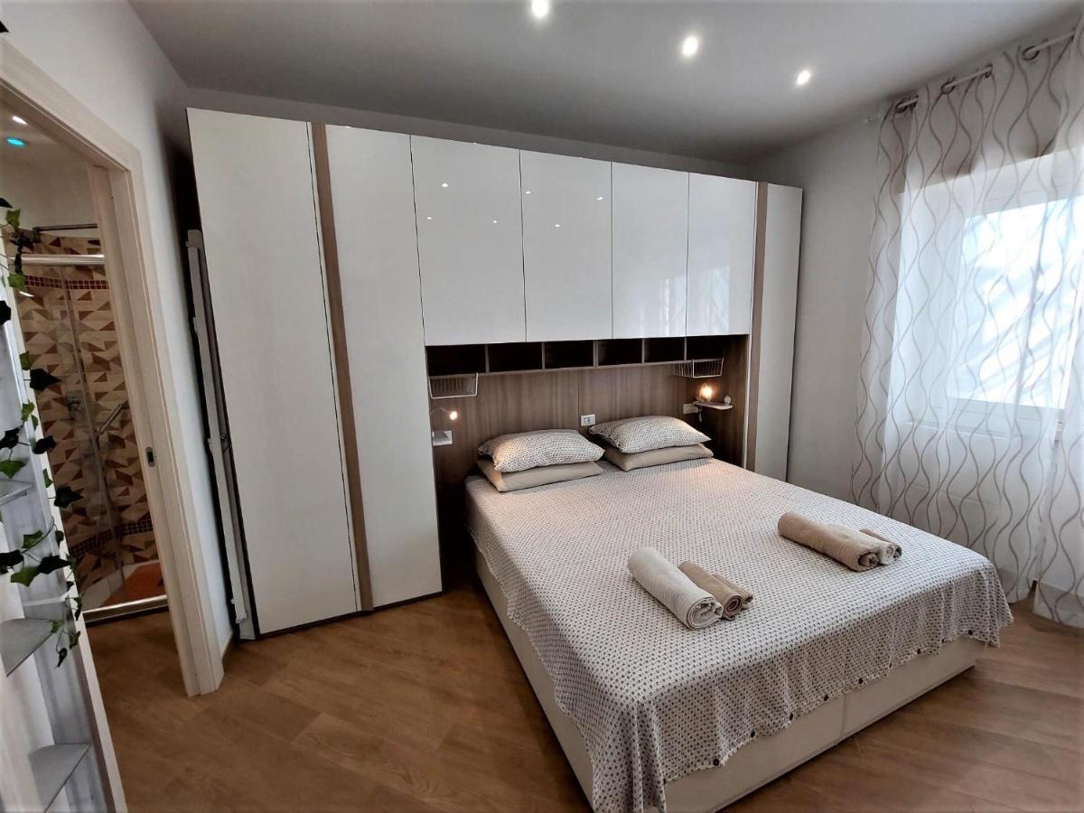 Trustevervito * Rome