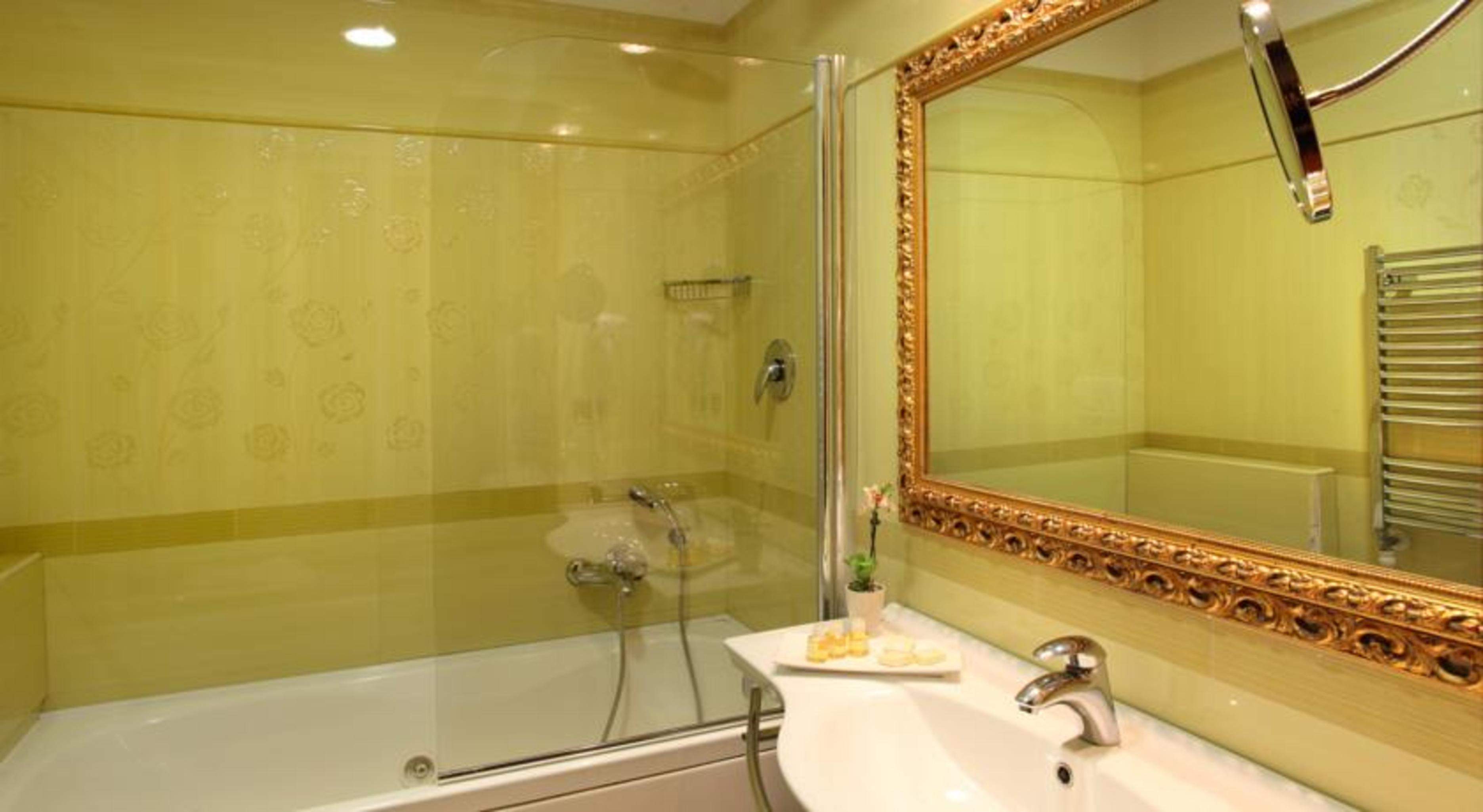 Serena Srl Hotel Rome