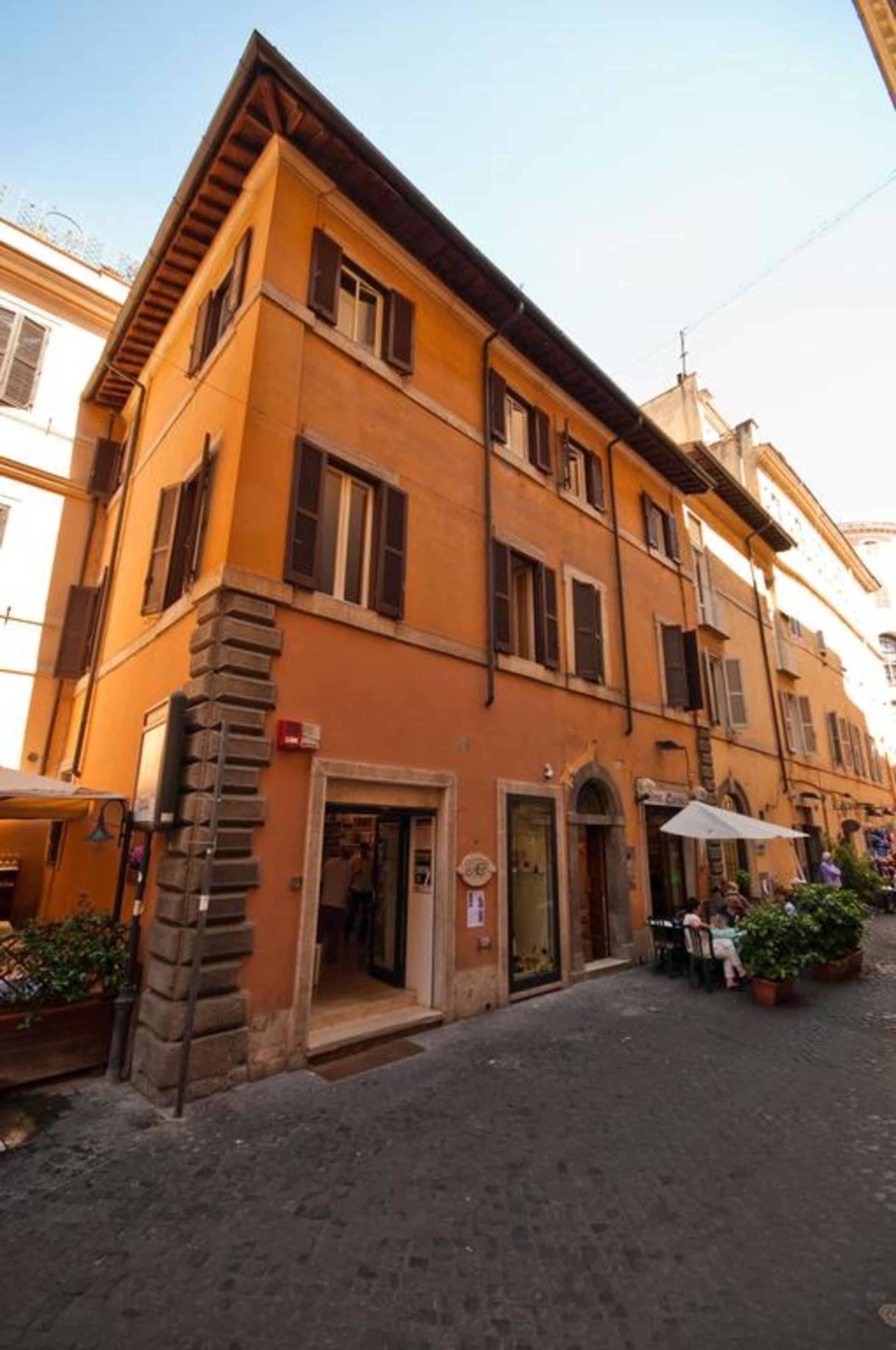Hotel Trevi 41