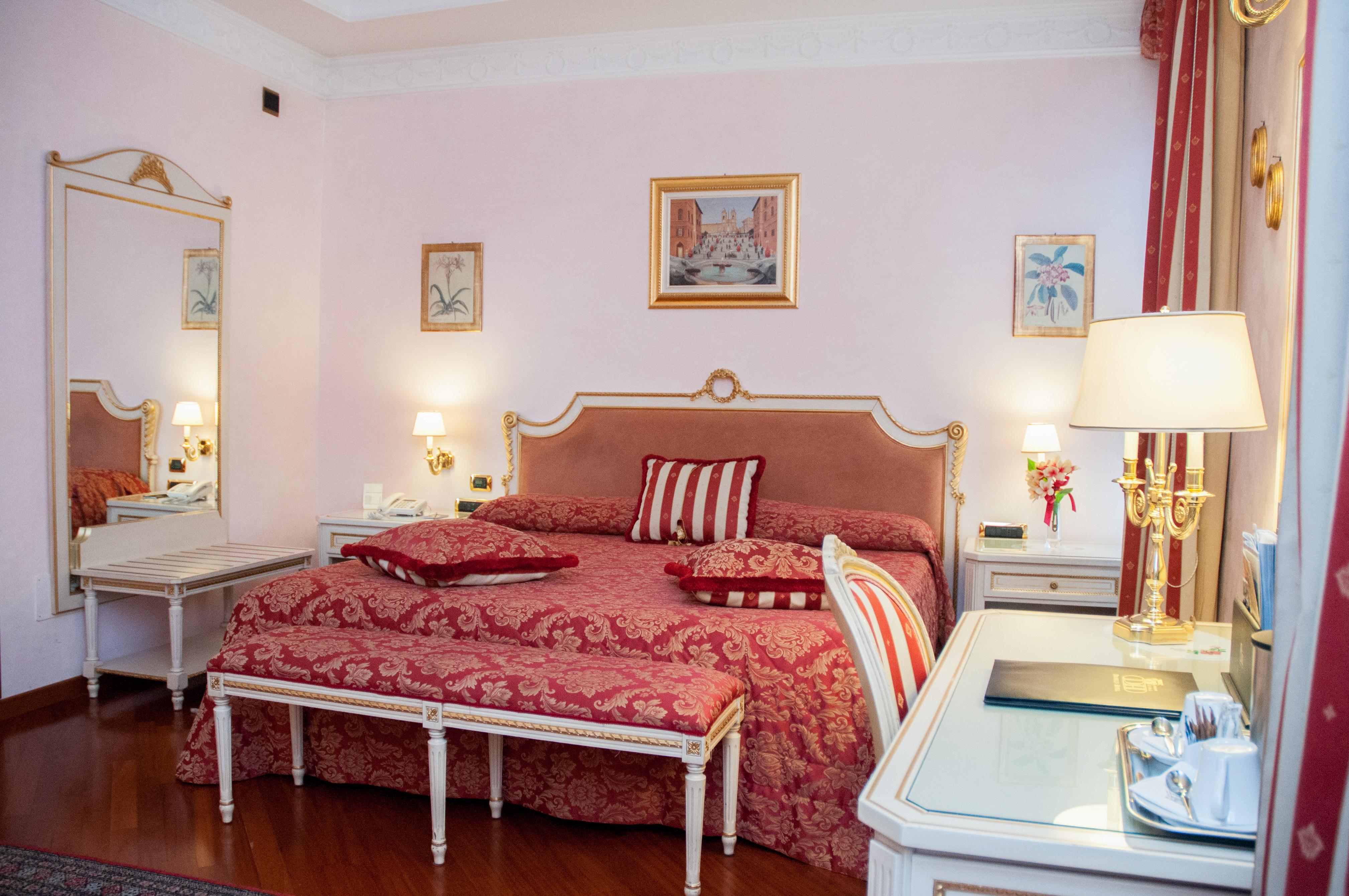 Daniel's Hotel 4*