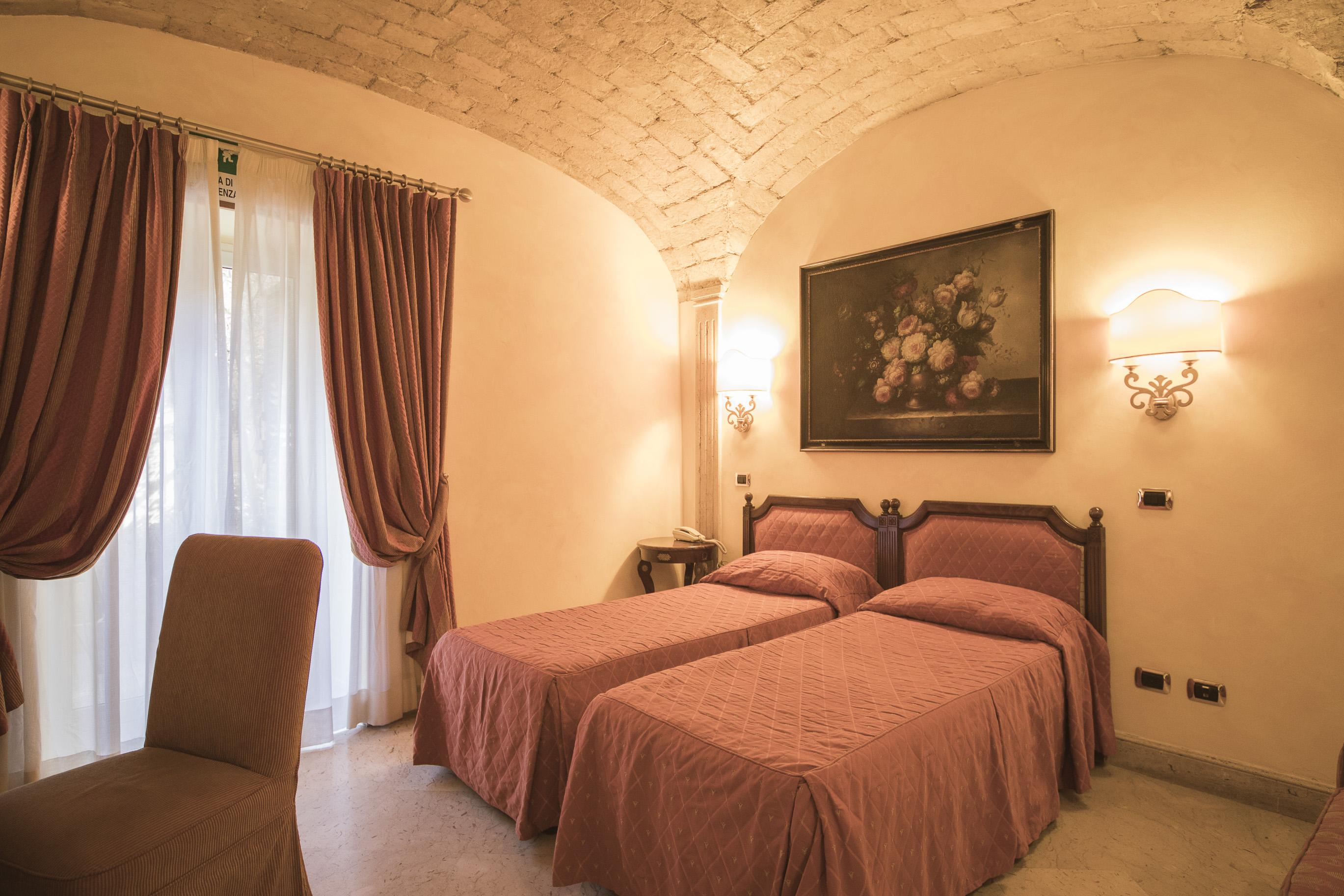 Donatello Hotel 3*