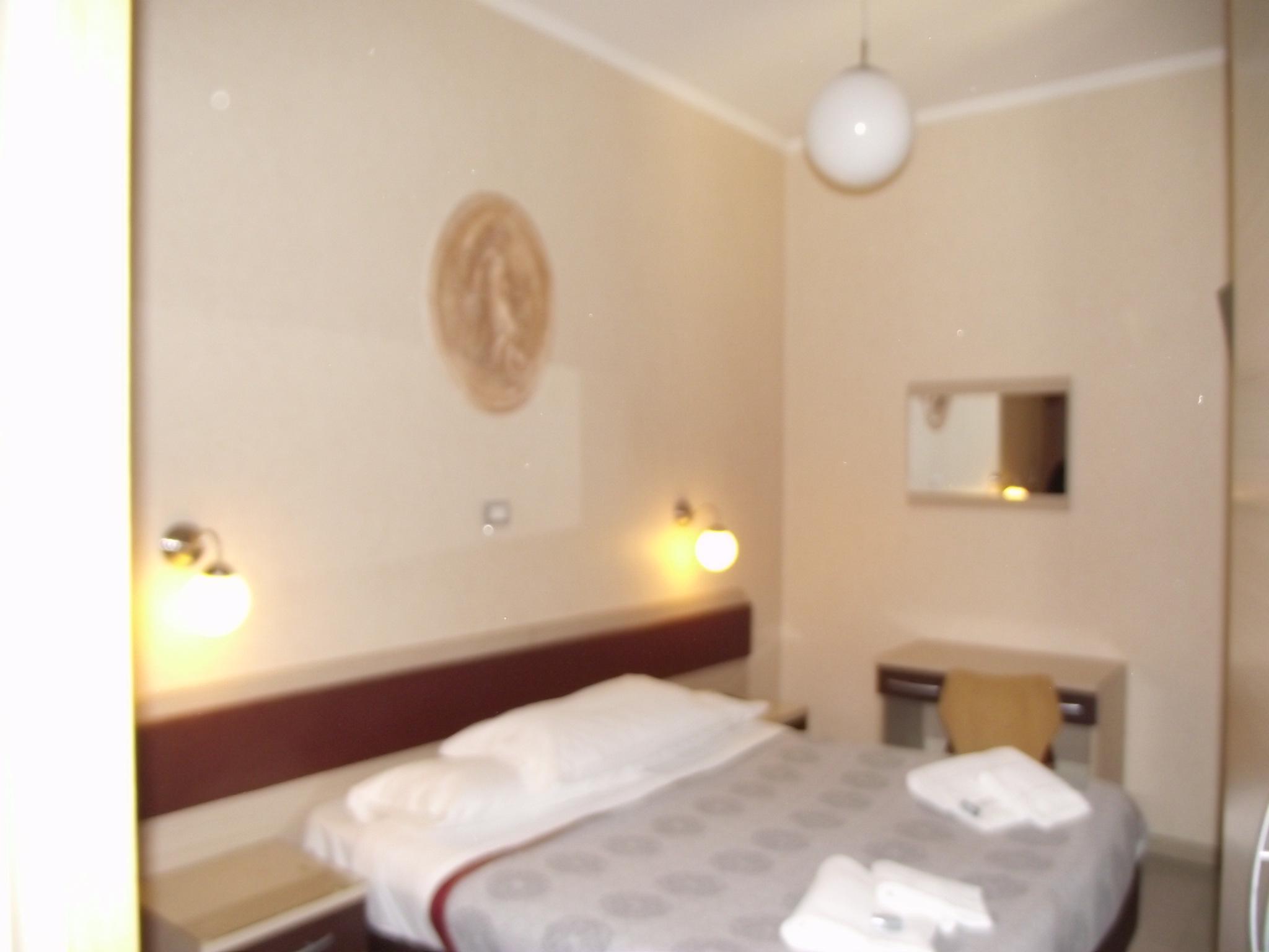 Elide Hotel