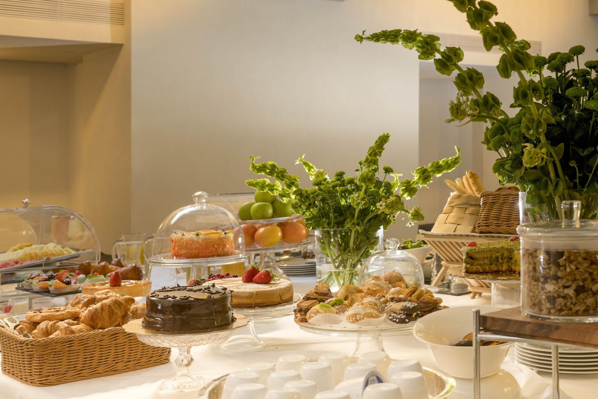 Royal Bissolati Hotel 4*
