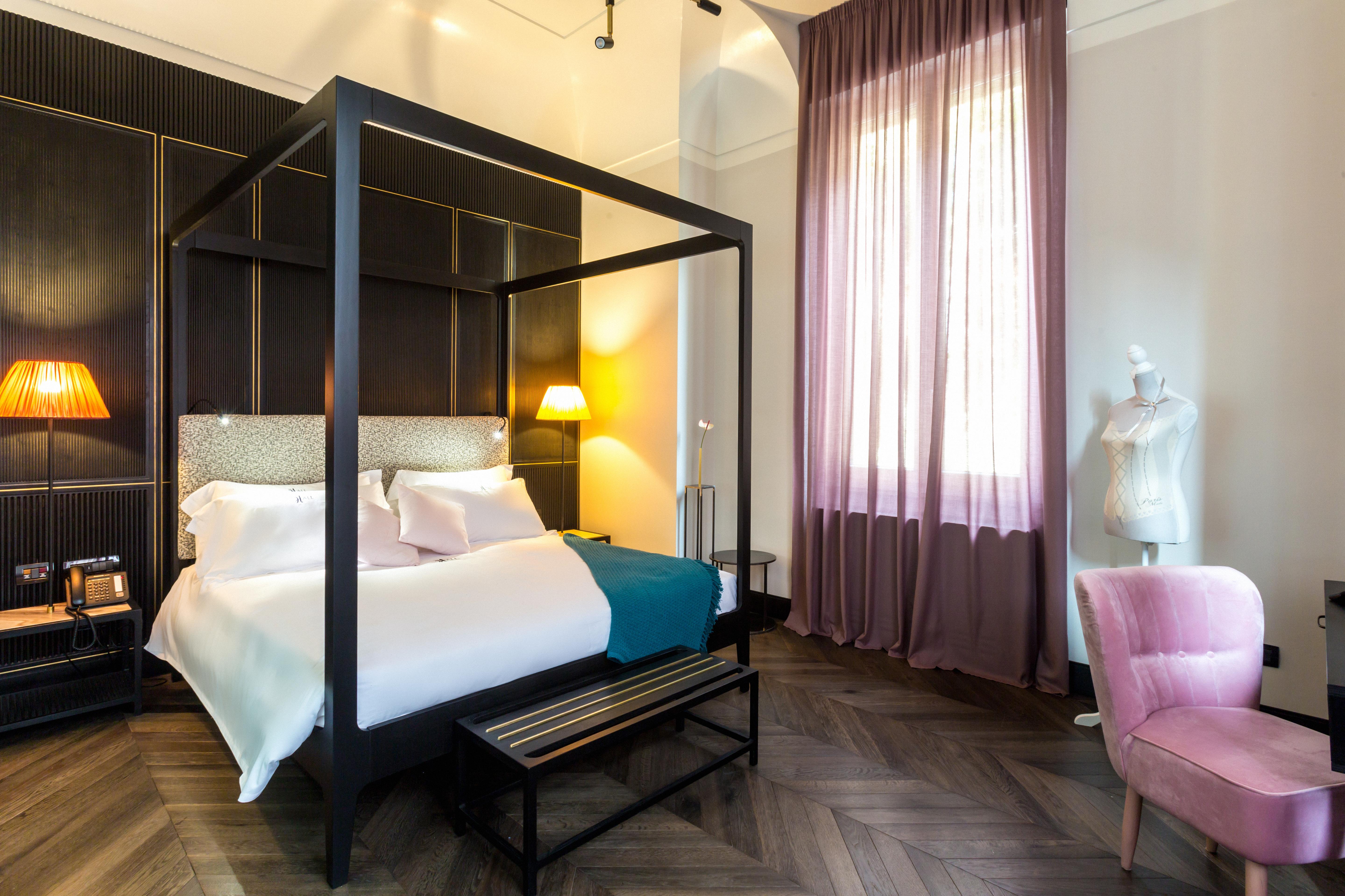 Hotel The H'all Tailor