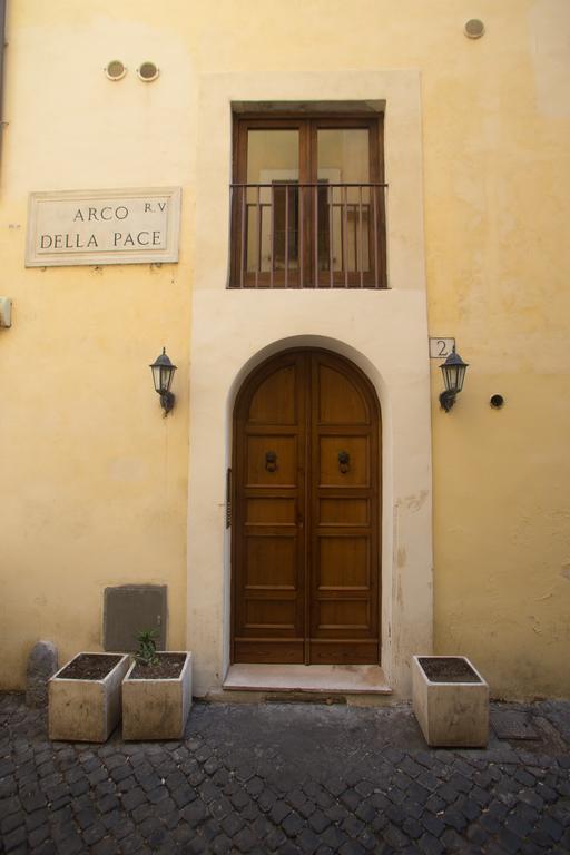 Relais Arco Della Pace Guest house