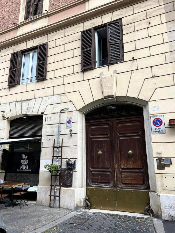 Hotel Relais Vaticano - Metro Station Ottaviano