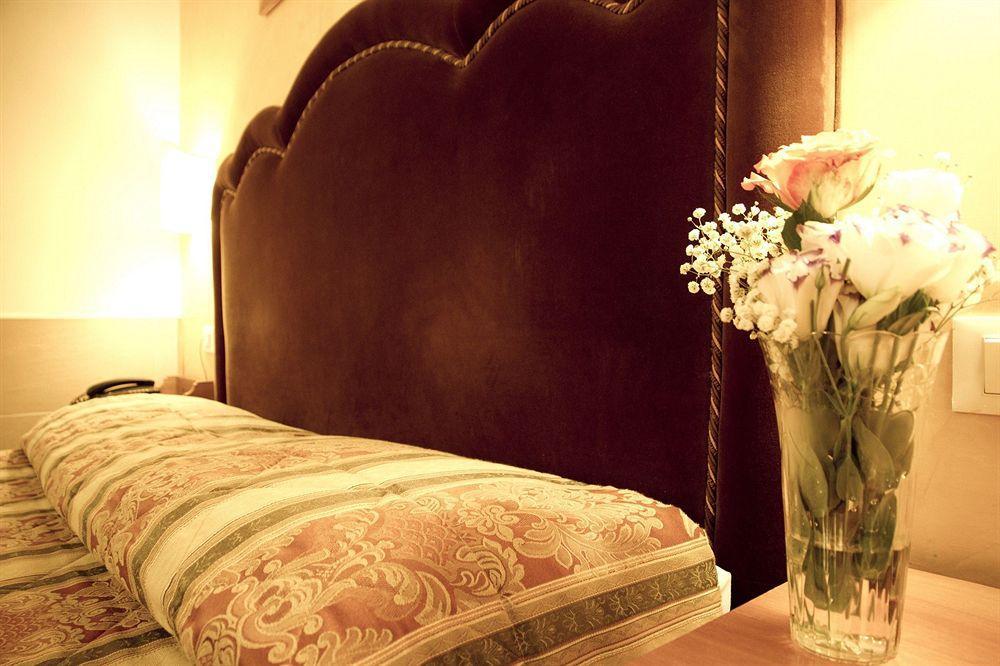 Bed & Breakfast San Peter Rome