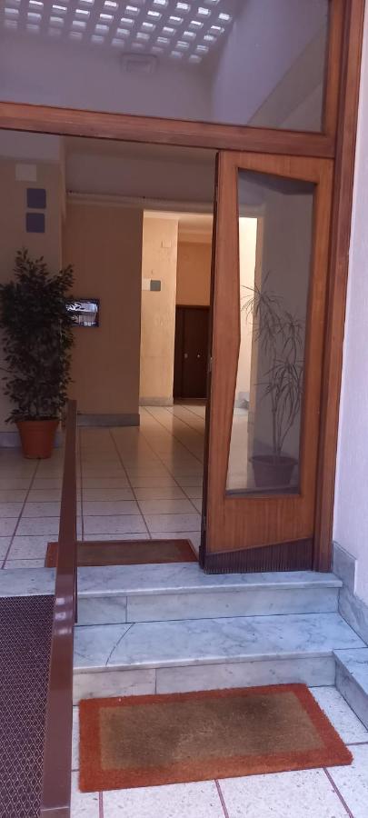 Handy&rivieni2 Apartment *