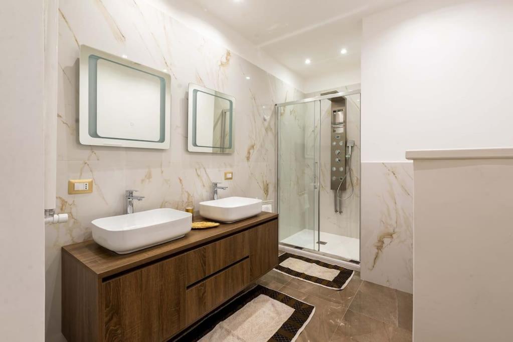 Appartamento Colosseum 10steps Away, Marco Aurelio Luxury House Roma