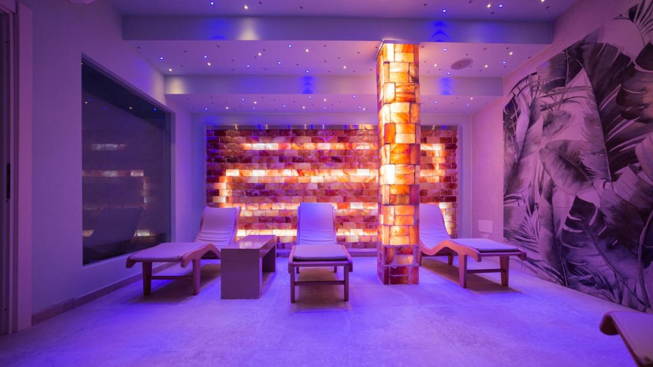 Center 1 Hotel 3*