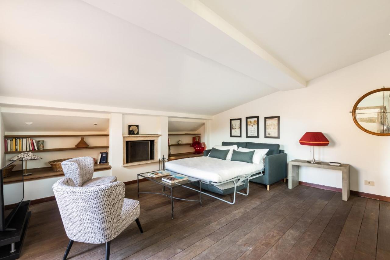Bright And Comfy Terraced In Trastevere Appartamento