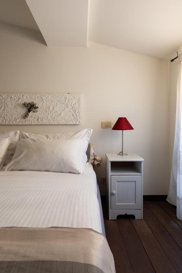 Bright And Comfy Terraced In Trastevere Appartamento