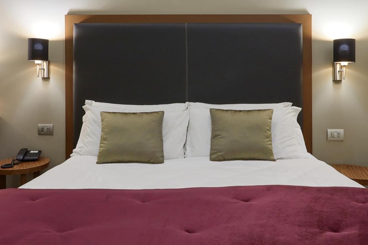 L'obelisque Maison De Luxe Guest house