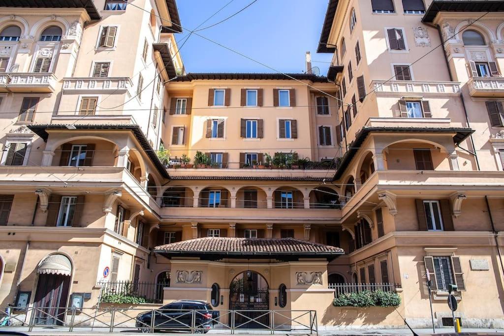 Heart Of Rome-napoleone Apartment-10 To Colosseo Rome