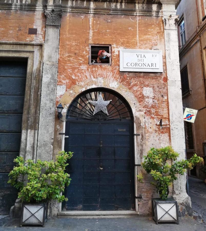 Apartment Coronari 28 Rome
